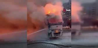 Başakşehir'de kamyonu yanan şoför: 'Yemek yedim, döndüğümde arabanın alev aldığını gördüm'
