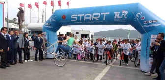 Marmaris'te 23 Nisan'da 59 çocuğa bisiklet hediye edildi