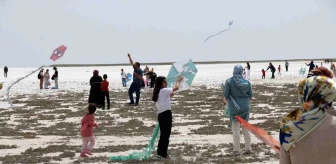 Aksaray'da 23 Nisan'da Tuz Gölü'nde Uçurtma Şenliği
