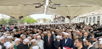 Cumhurbaşkanı Erdoğan, İsmailağa cemaatinin önde gelen ismi Hasan Kılıç'ın cenaze törenine katıldı
