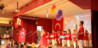 Gaziantep Kolej Vakfı Özel İlkokulu'nda 23 Nisan kutlaması