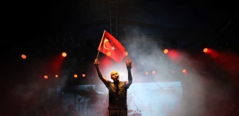 Haluk Levent, Afyonkarahisar'da konser verdi