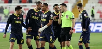 Tartışmalı penaltıda neler konuşuldu? İşte Sivasspor-Fenerbahçe maçının VAR kayıtları
