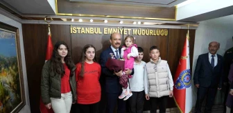 İstanbul Emniyet Müdürü Zafer Aktaş, 23 Nisan'da koltuğunu şehit oğluna devretti