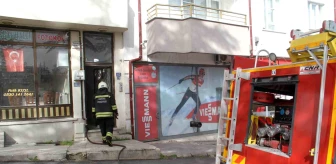 Konya Beyşehir'de Apartman Yangını Söndürüldü