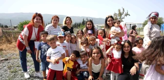 Depremzede Çocuklar 23 Nisan Şenliğinde Eğlendi