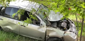 Diyarbakır'da kontrolden çakan otomobil takla attı: 3 yaralı