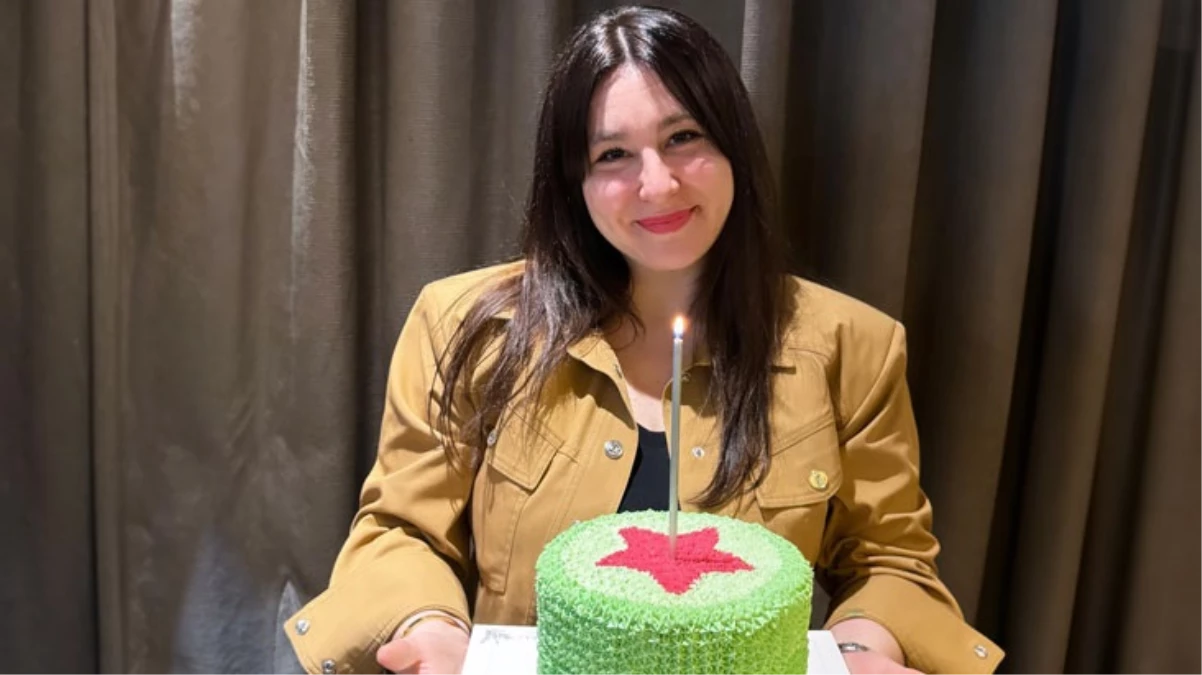Yasemin Sakallıoğlu'nun 36. Yaşındaki Doğum Günü Kutlaması