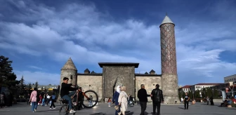 Erzurum'da İlkbahar Sıcakları Yazı Aratmıyor