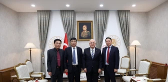 Milli Savunma Bakanı Yaşar Güler, Vietnam Savunma Sanayi Başkanı Korgeneral Quang Tuan'ı kabul etti