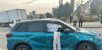 Sivas'ta trafik kazası: 2 kişi yaralandı