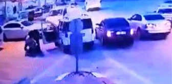 Afyonkarahisar'da trafik kavgasında tabancalı saldırı: 3 kişi yaralandı