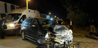 Düzce'de cip ile otomobilin çarpıştığı kazada 2'si çocuk 4 kişi yaralandı