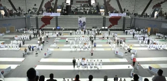 Antalya'da Uluslararası Çocuk Kupası Eskrim Turnuvası Başladı