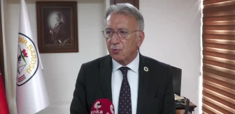 İzmir Barosu Başkanı Yılmaz: 'Avukatın Sesini Kısarsanız Her Türlü Sıkıntı Yaşayan İnsanın Sesini Kısmış Olursunuz'
