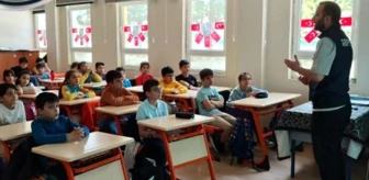 Kars'ta Öğrencilere Siber Suçlarla Mücadele Eğitimi Verildi