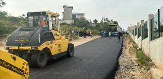 Kocaeli'de asfaltlama çalışması nedeniyle belediye ekipleri arasında arbede yaşandı