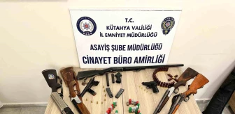 Kütahya ve Afyonkarahisar'da Kaçak Silah Ticareti Operasyonu