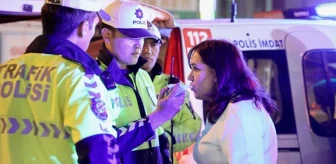 Polisin alkollü sürücü ile imtihanı: Üfleme eğitimi verilen kadın 44'ncü seferde başardı