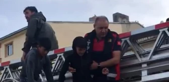 Ağrı'da Taşlıçay Deresi'nde mahsur kalan 2 çocuk kurtarıldı
