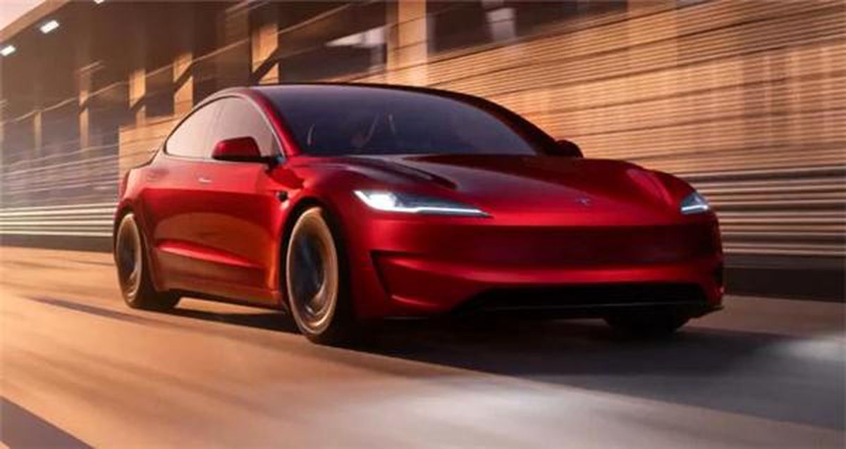 Tesla, güncellenmiş yeni Model 3 Performance'ı tanıttı
