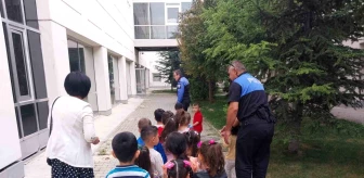 Eskişehir'de İşitme Engelliler Anaokulu Öğrencileri Polis Merkezini Gezdi