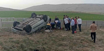 Sivas'ın Gürün ilçesinde trafik kazası: 3 kişi yaralandı