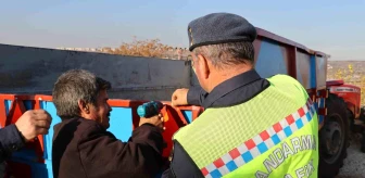 Gaziantep'te Traktör Sürücülerine Trafik Güvenliği Eğitimi Verildi