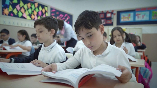 Milli Eğitim Bakanlığı tüm öğretim kademelerindeki zorunlu derslere ait 'Türkiye Yüzyılı Maarif Modeli' yeni müfredat taslağını yayınladı