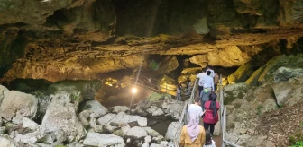Düzce'nin Yığılca ilçesinde öğrenciler Sarıkaya Mağarası'nı ziyaret etti