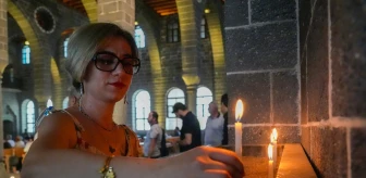 Diyarbakır'da Paskalya Bayramı Surp Giragos Ermeni Kilisesi'nde kutlandı