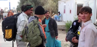 Afgan Mülteciler İran ve Pakistan'dan Dönüyor