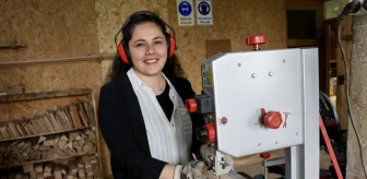 Makine Mühendisi Çift, Trabzon'da Ahşap Oyuncak Üretiyor