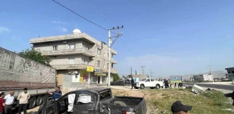 Mardin'de tır ile kamyonet çarpıştı: 3 yaralı