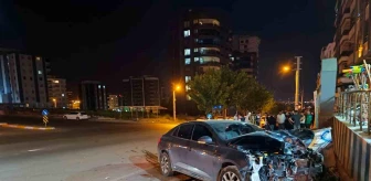 Şanlıurfa'da otomobil ile motosikletin çarpışması sonucu 1 kişi yaralandı
