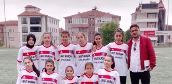 Tavşanlı Akıncılarspor Kadın Futbol Takımı, Hamburg Türk Karması'na karşı ilk maçını kazandı