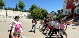 Aydın'da İlkokul Öğrencilerine Spor Eğitimi Veriliyor