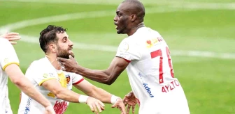 Kayserispor'un Portekizli futbolcusu Aylton Boa Morte, ligdeki 7. golünü attı