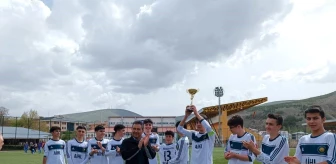 Bayburt Anadolu İmam Hatip Lisesi Spor Kulübü U15 Ligi Şampiyonu Oldu