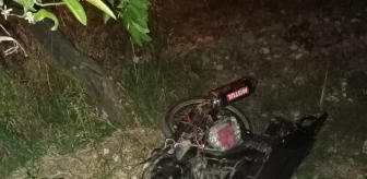 Finike'de otomobil ile motosiklet çarpıştı, sürücü ağır yaralandı