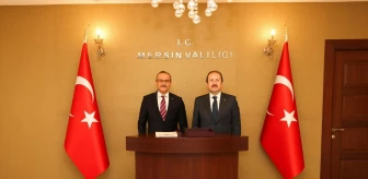 Kocaeli Valisi Seddar Yavuz, Mersin Valisi Ali Hamza Pehlivan'ı ziyaret etti