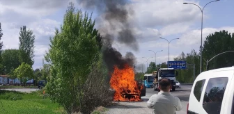 Kütahya'da Otomobil Yangını