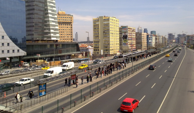 1 Mayıs hangi yollar kapalı? 1 Mayıs İşçi Bayramı'nda İstanbul'da hangi yollar açık olacak? Alternatif güzergahlar neresi?