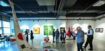 Hırvatistan Büyükelçiliği'nde Zeynep Munzur'un Kravat Sergisi Açıldı