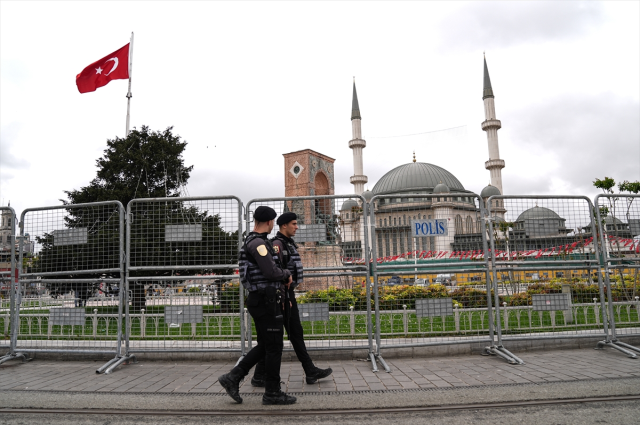 Cumhurbaşkanı Erdoğan: Taksim Meydanı mitinge uygun değil, muhalefet 1 Mayıs'a gölge düşürmeye çalışıyor