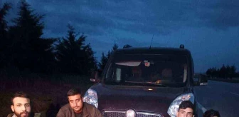 Edirne'de jandarma ekipleri tarafından yapılan denetimlerde 3 düzensiz göçmen yakalandı