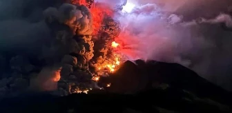 Endonezya'daki Ruang Yanardağı'nda patlama
