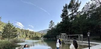 Gümüşhane'deki Limni Gölü Tabiat Parkı Ziyaretçilerini Ağırlıyor