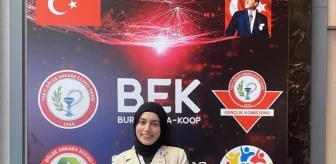 KTÜ Eczacılık Fakültesi Öğrencisi Ayşe Turgut Ödül Kazandı