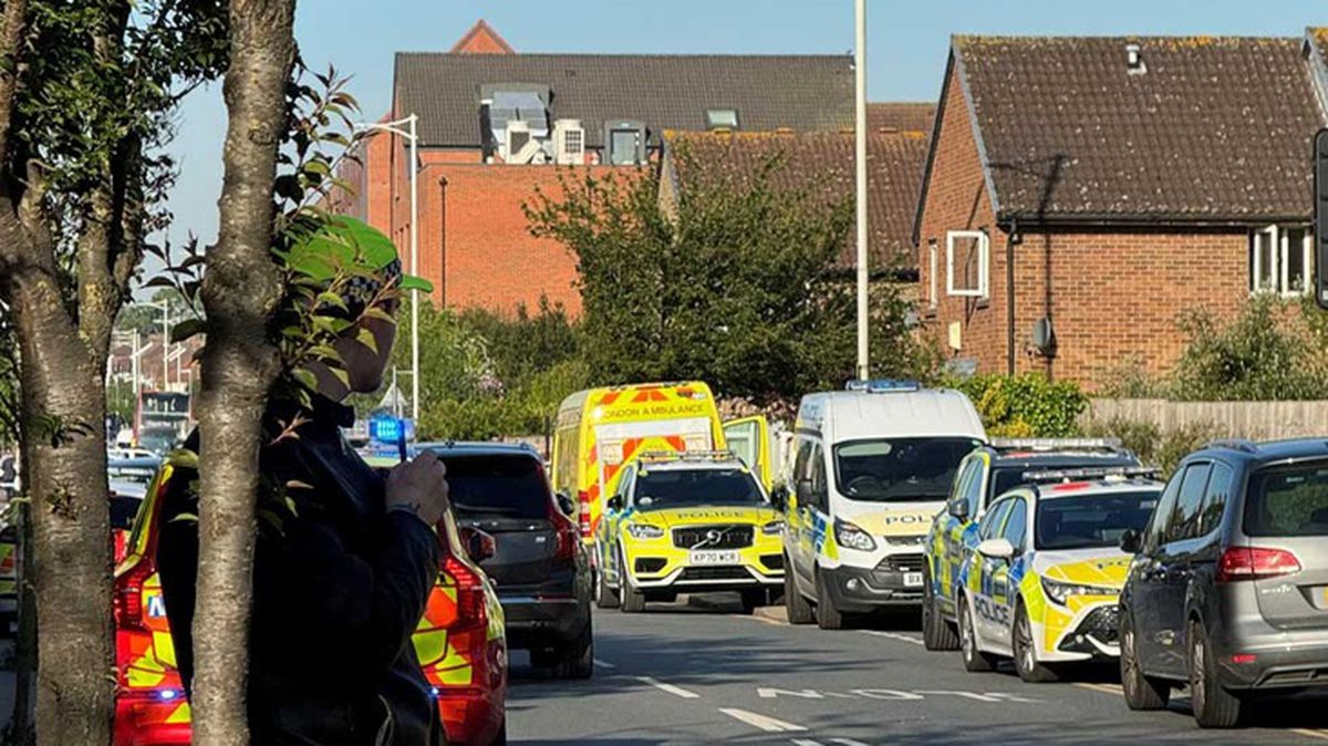 Londra'da kılıçlı saldırı: 13 yaşındaki çocuk hayatını kaybetti